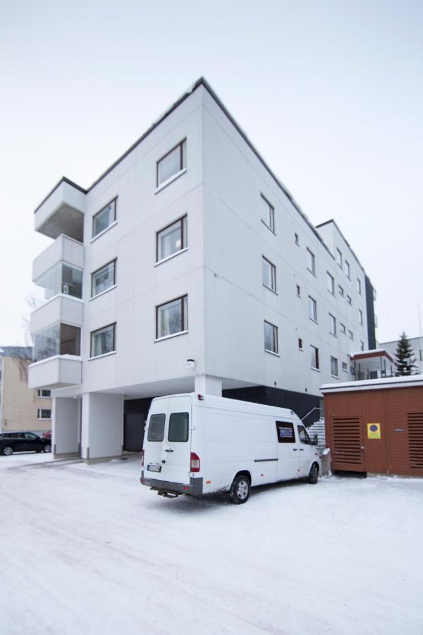 רובניימי Aurora Riverside Apartment מראה חיצוני תמונה